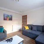 Host & Stay - Hanover Apartment
