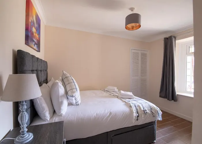 Host & Stay - Hanover Apartment